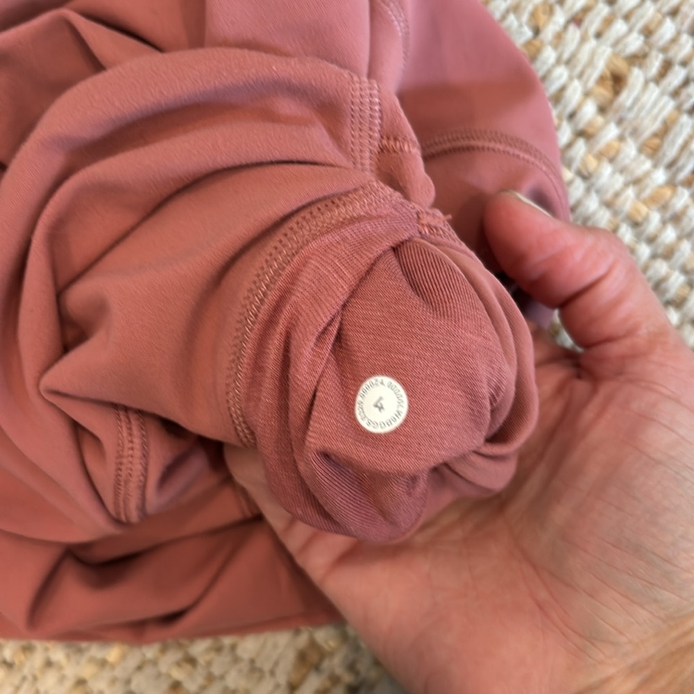 Lululemon Align Crops - Picture 5 of 5